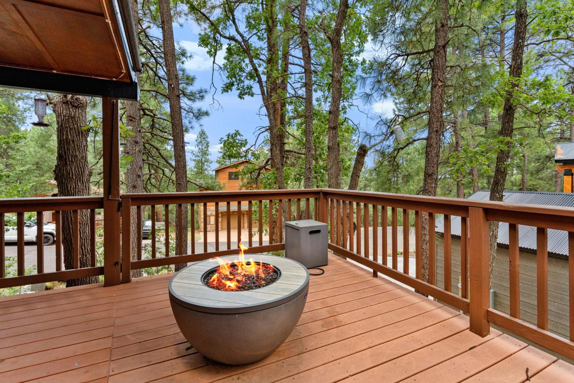 Luxury Cabin Oasis Getaway Heart Of Munds Park Exteriér fotografie